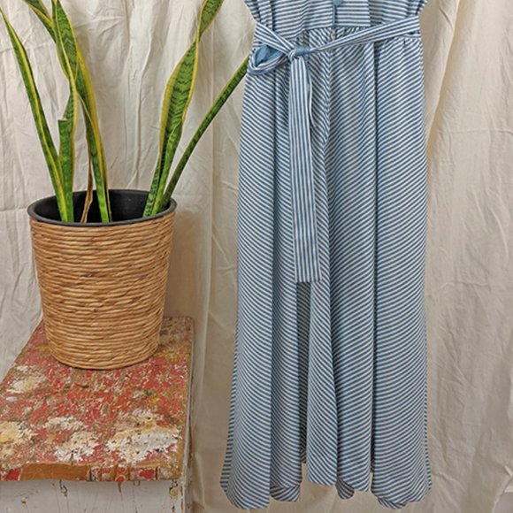 1970s Vintage Blue & White Pinstripe Dress Size S - Picture 2 of 7